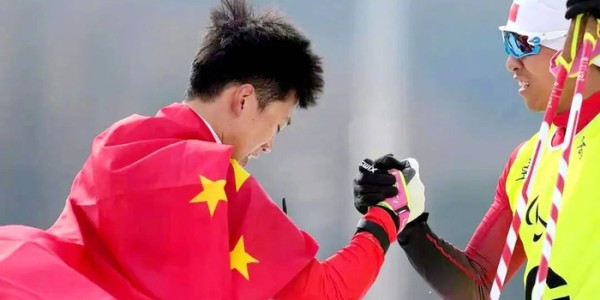 闪耀米兰：北京力量的冰雪传奇之余爽|AC米兰|冬残奥会|冬奥会|尚金财|越野滑雪_新浪体育_新浪新闻